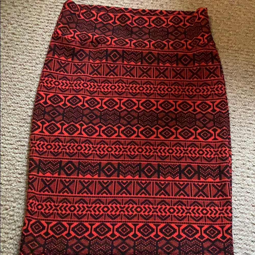 ⭐️Everything must go! ⭐️ LuLaRoe pencil skirt